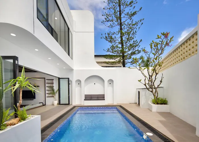 Brand New 4br With Pool & Rooftop Near Lafavela