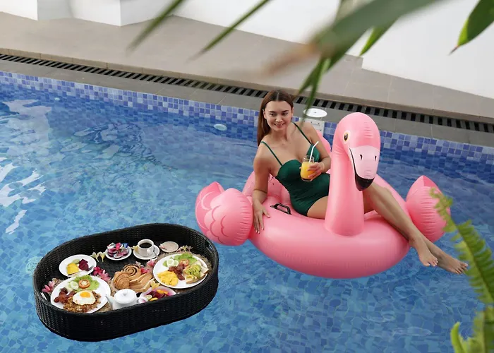 ヴィラ Brand New 4br With Pool & Rooftop Near Lafavela スミニャック