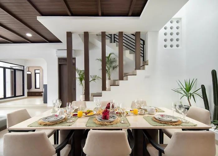 Brand New 4br With Pool & Rooftop Near Lafavela