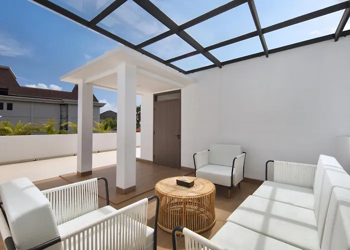 Brand New 4br With Pool & Rooftop Near Lafavela ヴィラ